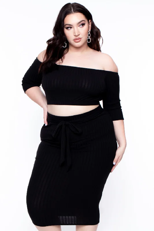 plus-size-off-the-shoulder-matching-set-black