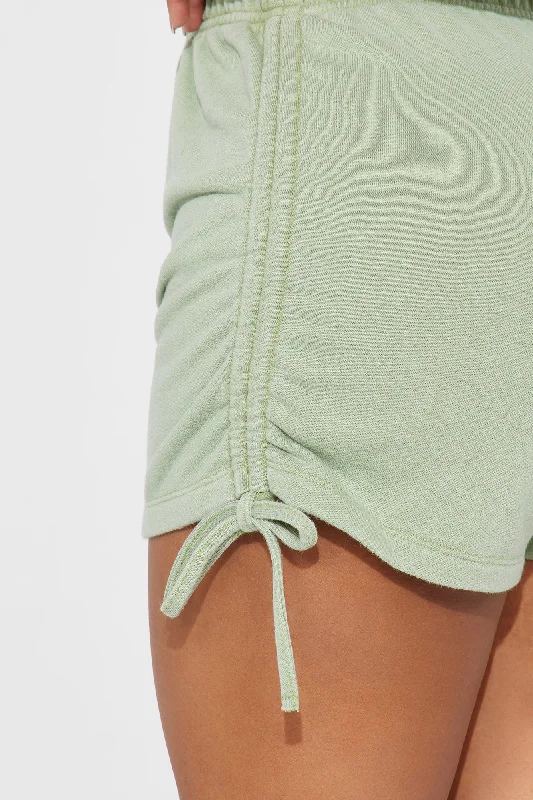 a-flight-away-lounge-short-sage