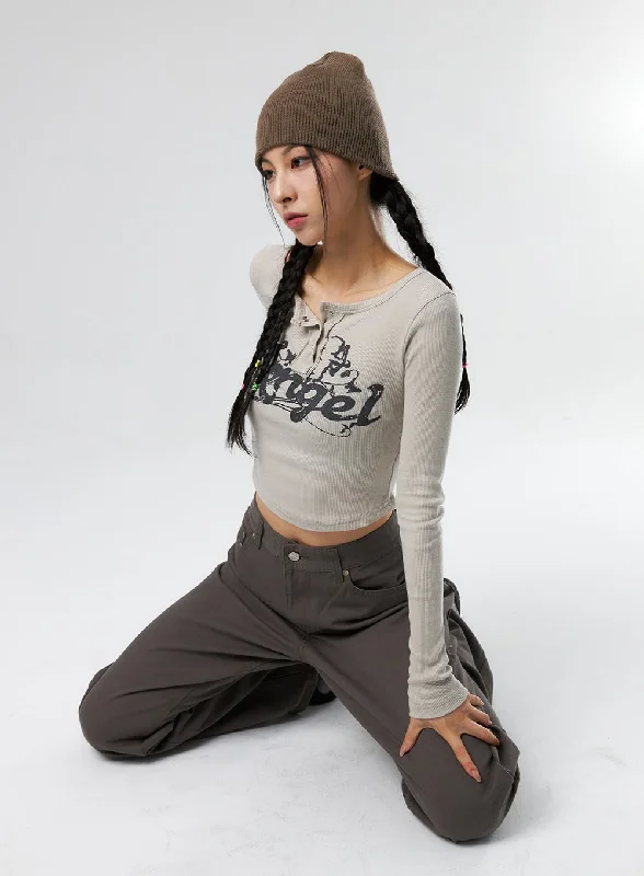 angle-button-snap-crop-tee-is327