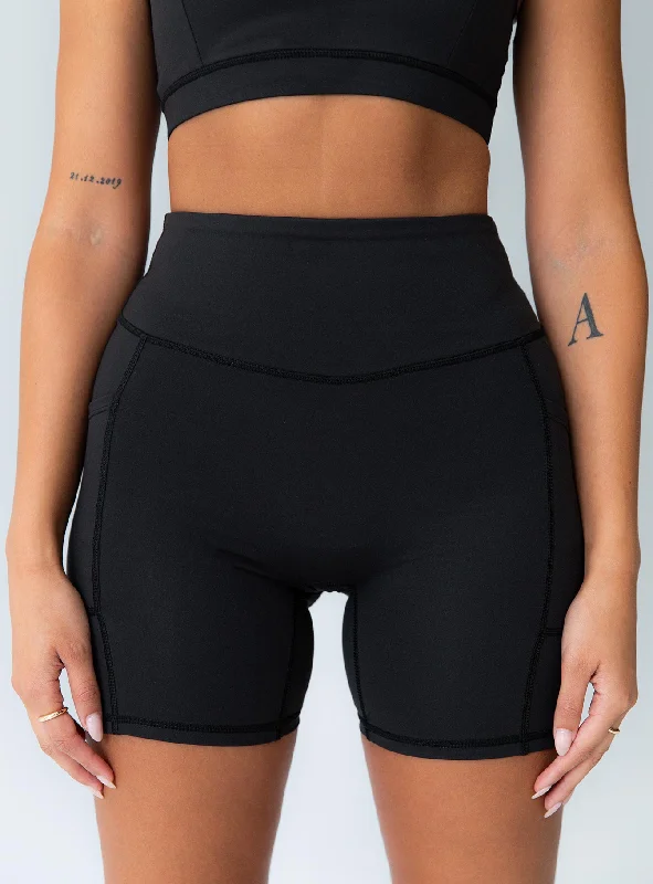 conquer-activewear-shorts-black-1