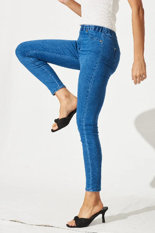 Hollie Basic Jegging In Blue Denim