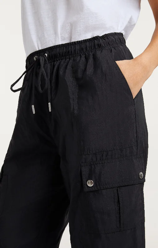 nitsan-parachute-pant-in-black