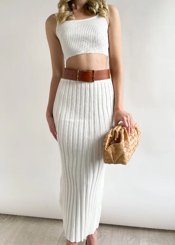 passia-knit-crop-off-white