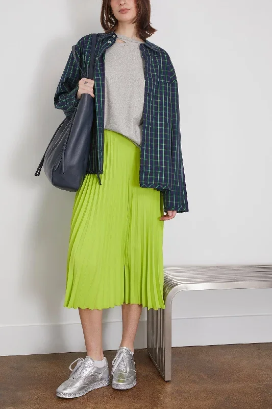 pleated-midi-skirt-in-neon-green