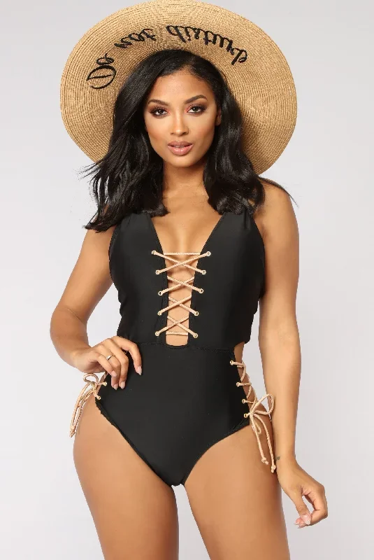 taurus-swimsuit-black