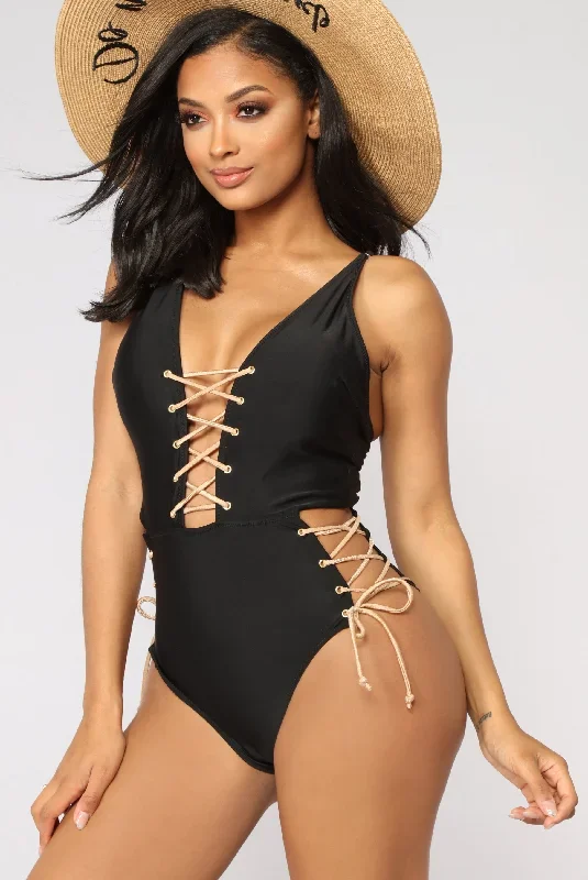 taurus-swimsuit-black